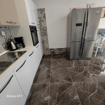 Viola Apartament *